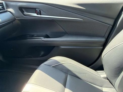 Used 2025 Toyota Camry SE FWD image 21
