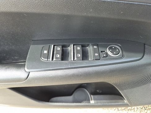 Used 2021 Kia Forte LXS image 13