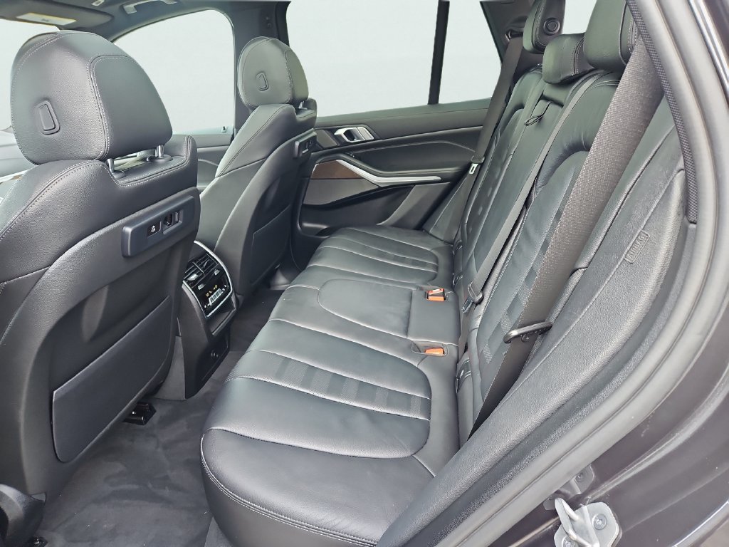 Used 2021 BMW X5 xDrive40i w/ Premium Package AWD/4WD image 37