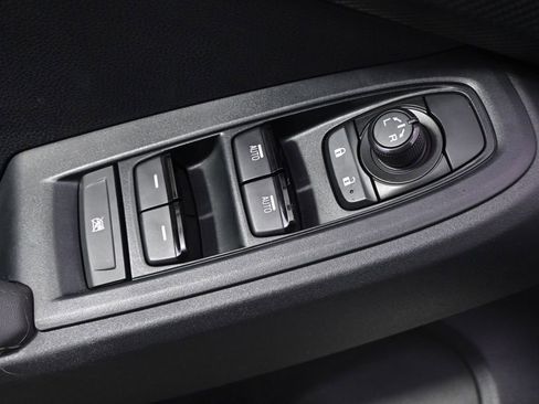 Used 2024 Subaru Crosstrek 2.0i Premium image 23