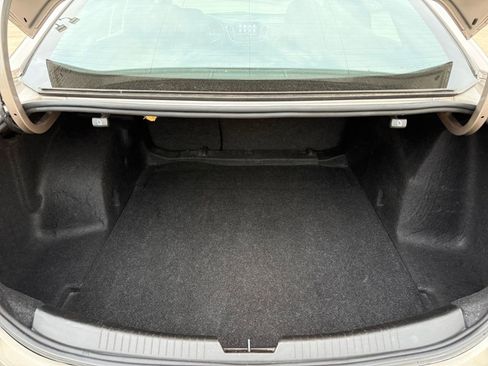 Used 2024 Chevrolet Malibu LT image 31