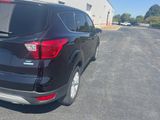 Used 2019 Ford Escape SE image 6