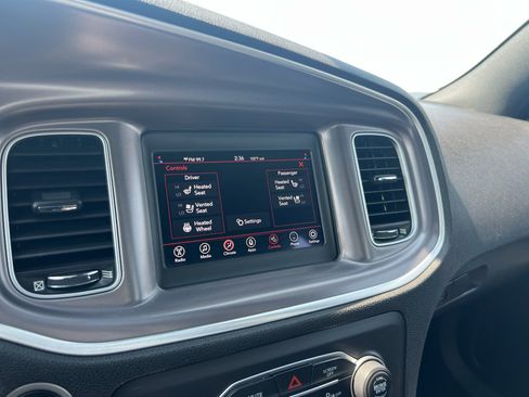 Used 2021 Dodge Charger SXT w/ Leather Interior Group RWD image 12