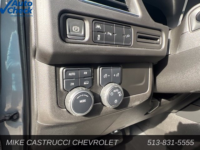 Used 2022 Chevrolet Suburban RST AWD/4WD image 11