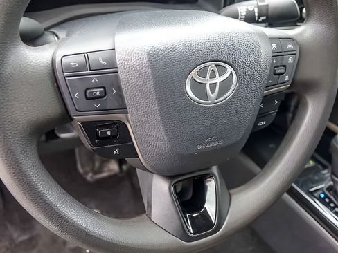 Used 2025 Toyota Camry LE FWD image 13
