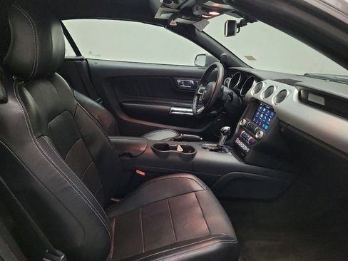 Used 2017 Ford Mustang Premium RWD image 21