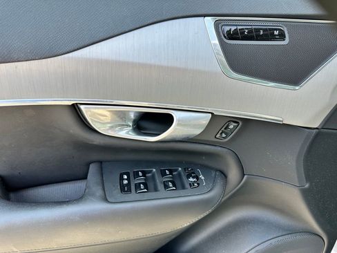 Used 2024 Volvo XC90 B5 Core image 16
