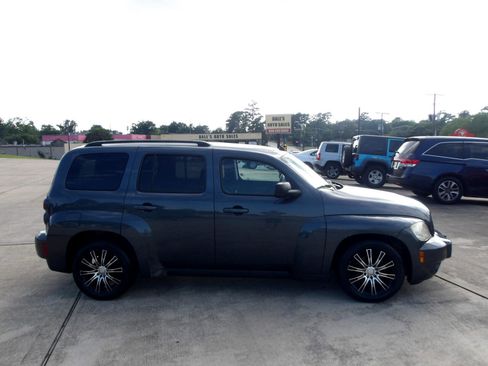 Used 2010 Chevrolet HHR LS image 5