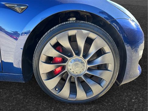 Used 2021 Tesla Model 3 Performance image 13