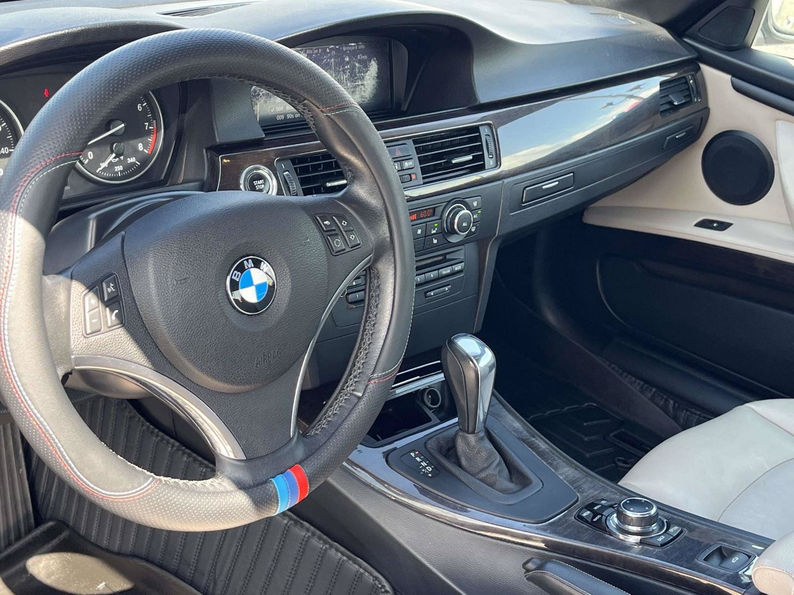 Used 2013 BMW 328i Convertible RWD image 14