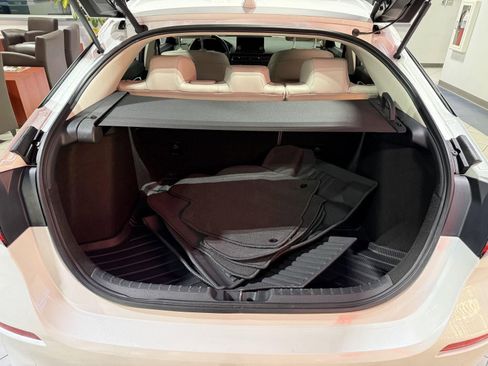 Used 2024 Honda Civic EX-L image 9