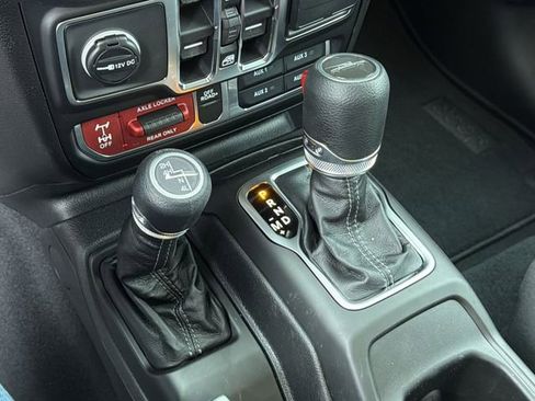 New 2026 Jeep Gladiator Mojave AWD/4WD image 24