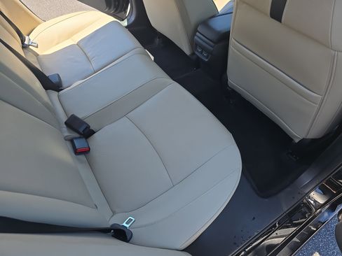 Used 2016 Honda Civic Touring image 11