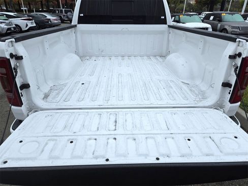 Used 2022 RAM 1500 Laramie w/ Sport Appearance Package image 12