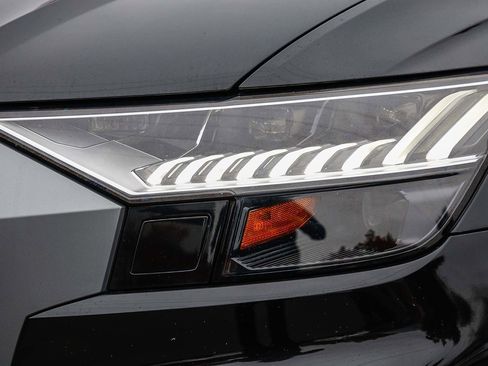 Used 2023 Audi Q8 Premium Plus w/ Premium Plus Package image 7