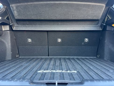 Used 2020 Toyota Corolla XSE image 19