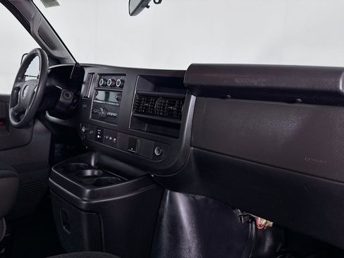 Used 2019 GMC Savana 2500 Work Van w/ Driver Convenience Package image 22
