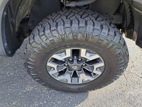 Used 2023 Toyota Tacoma TRD Off-Road AWD/4WD image 37