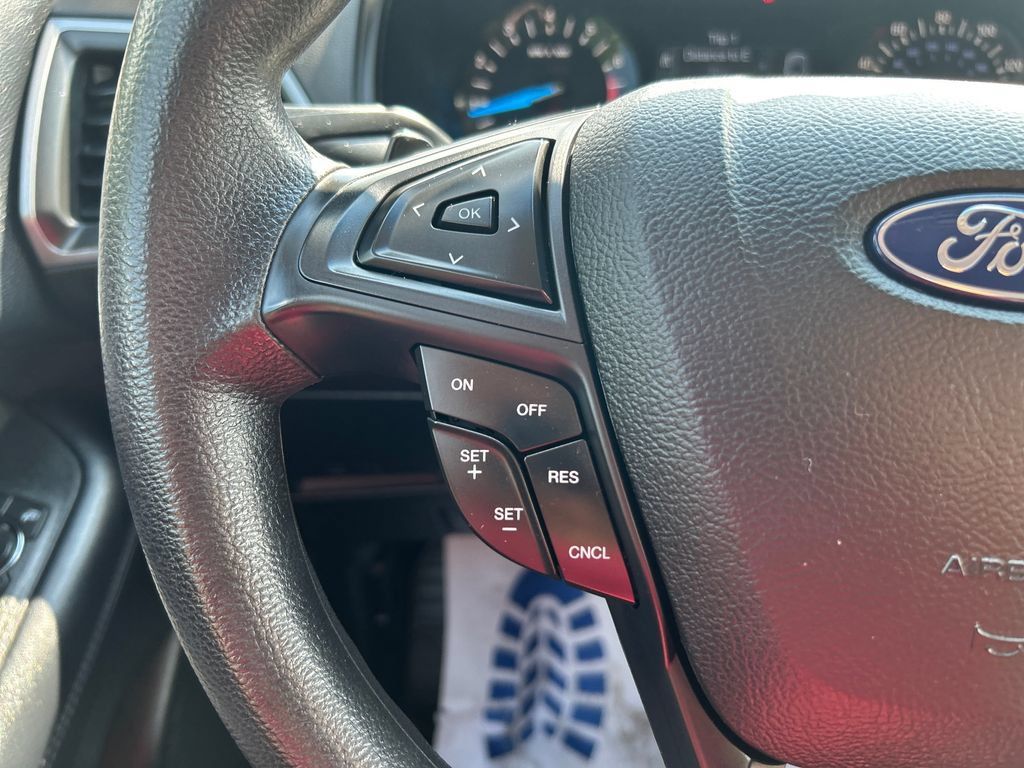 Used 2018 Ford Edge SE AWD/4WD image 22