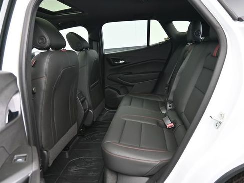 New 2026 Chevrolet Trax RS w/ Sunroof Package image 30