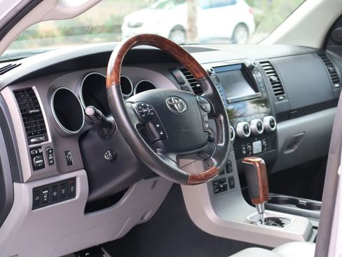 Used 2010 Toyota Sequoia Platinum image 16