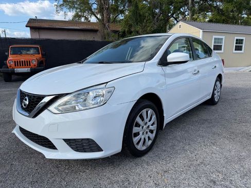Used 2016 Nissan Sentra SV FWD image 1