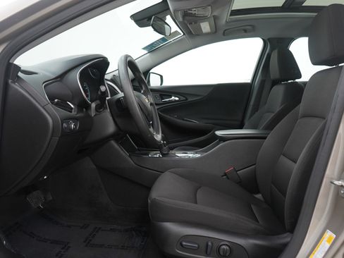 Used 2024 Chevrolet Malibu LT image 18