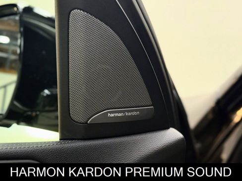 Used 2021 BMW X5 xDrive40i w/ Premium Package image 14