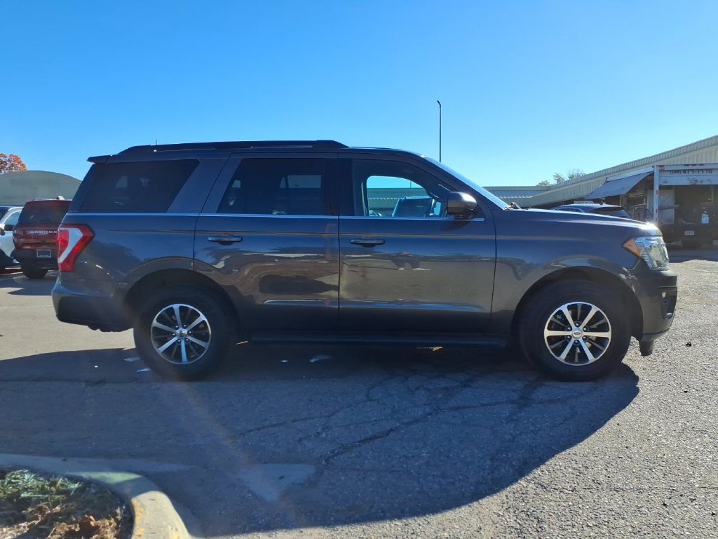 Used 2019 Ford Expedition XLT AWD/4WD image 6