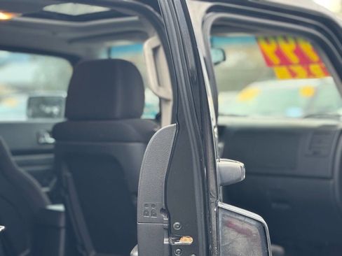 Used 2007 HUMMER H3 w/ Chrome Appearance Package image 5