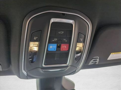 Used 2022 Jeep Wagoneer Series III image 13