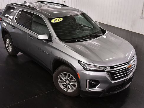 Used 2023 Chevrolet Traverse LT AWD/4WD image 12