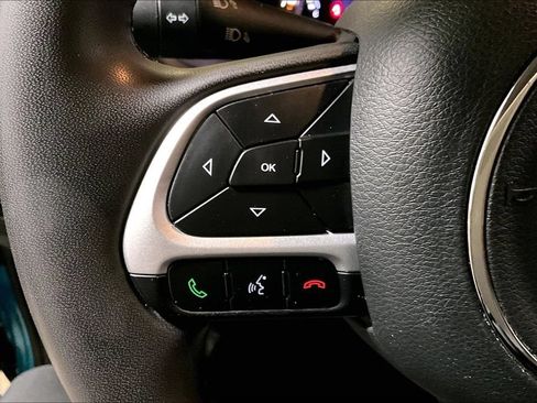 Used 2020 Jeep Renegade Latitude AWD/4WD image 22
