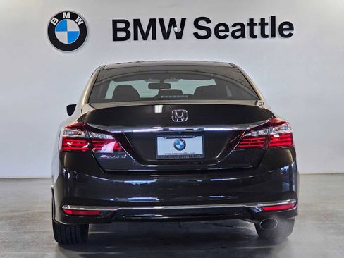 Used 2016 Honda Accord LX image 5