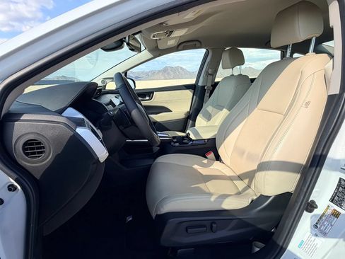 Used 2018 Honda Clarity Touring image 17