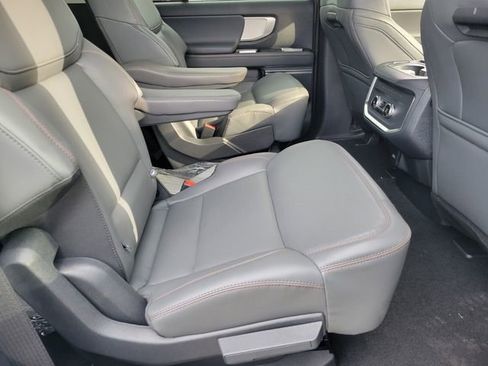 New 2025 Ford Expedition Active image 13