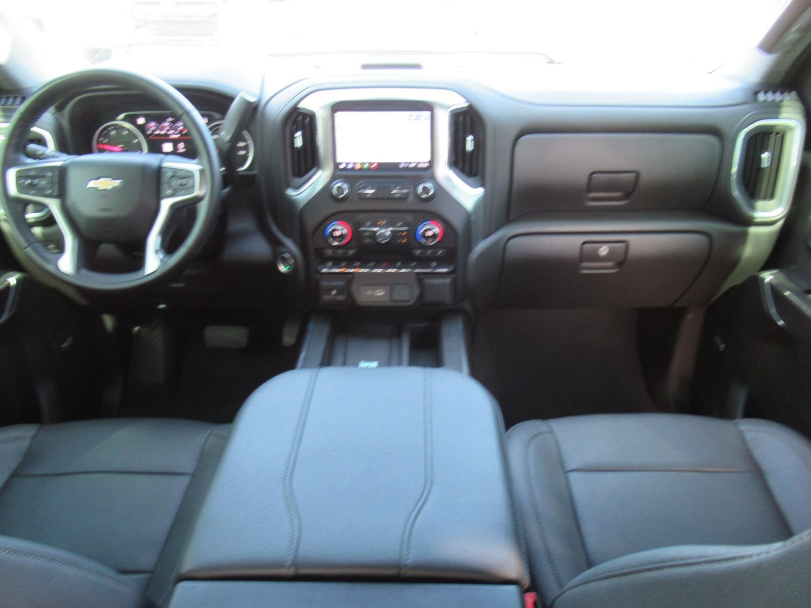 Used 2023 Chevrolet Silverado 2500 LTZ w/ LTZ Convenience Package AWD/4WD image 15