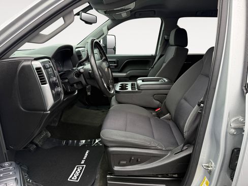 Used 2016 Chevrolet Silverado 2500 LT w/ LT Convenience Package image 10