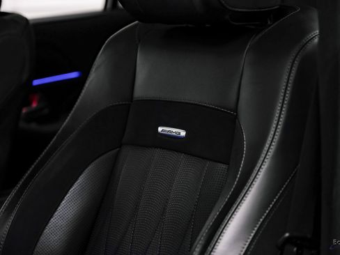 Used 2022 Mercedes-Benz GLS 63 AMG 4MATIC w/ Warmth & Comfort Package image 37