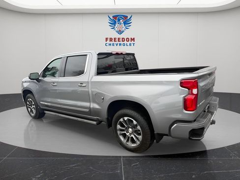 Used 2026 Chevrolet Silverado 1500 High Country w/ Technology Package AWD/4WD image 3
