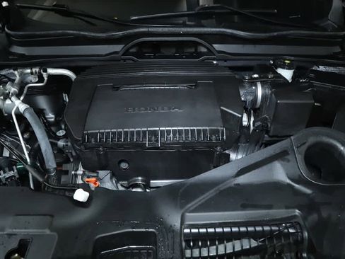 Used 2024 Honda Pilot Elite image 38