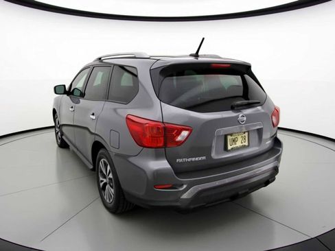 Used 2018 Nissan Pathfinder S image 3