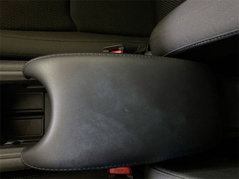 Used 2021 Honda HR-V Sport image 42