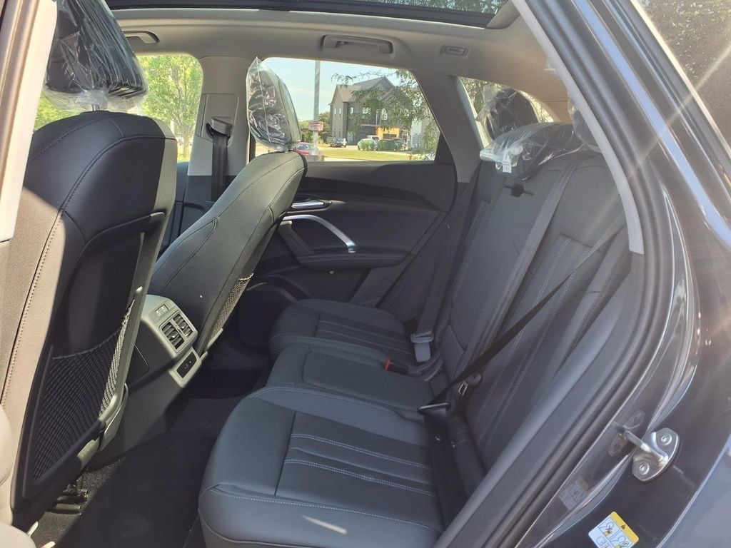 New 2026 Audi Q5 Premium Plus AWD/4WD image 30