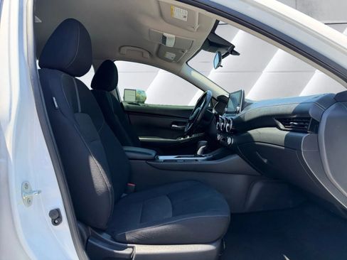 Used 2022 Nissan Sentra SV w/ Trunk Package FWD image 10