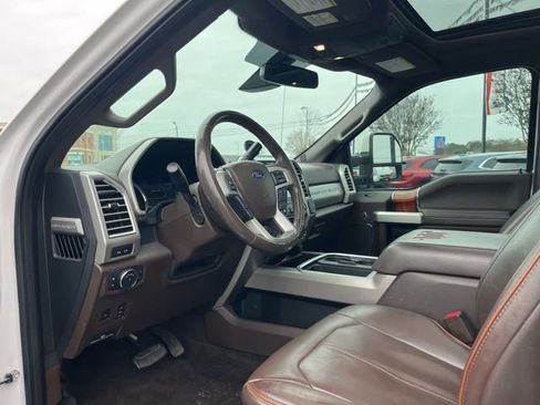 Used 2017 Ford F250 King Ranch w/ King Ranch Ultimate Package image 7