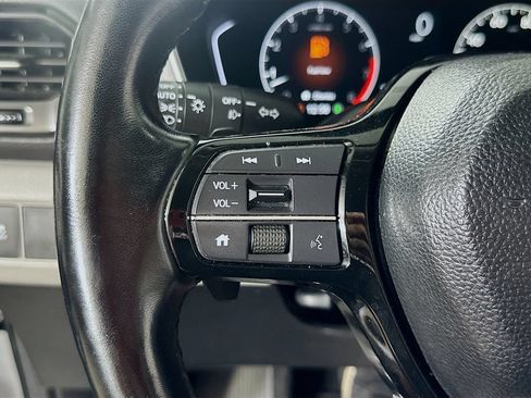 Used 2024 Honda Pilot EX-L image 23