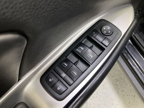 Used 2012 Dodge Journey SXT w/ Popular Equipment Group FWD image 32