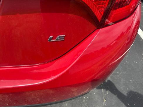 Used 2018 Toyota Corolla LE FWD image 4