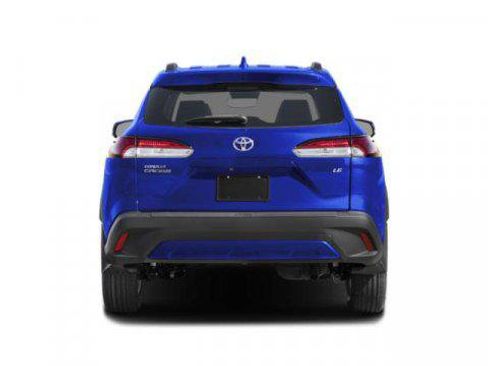 Certified 2025 Toyota Corolla Cross LE image 5